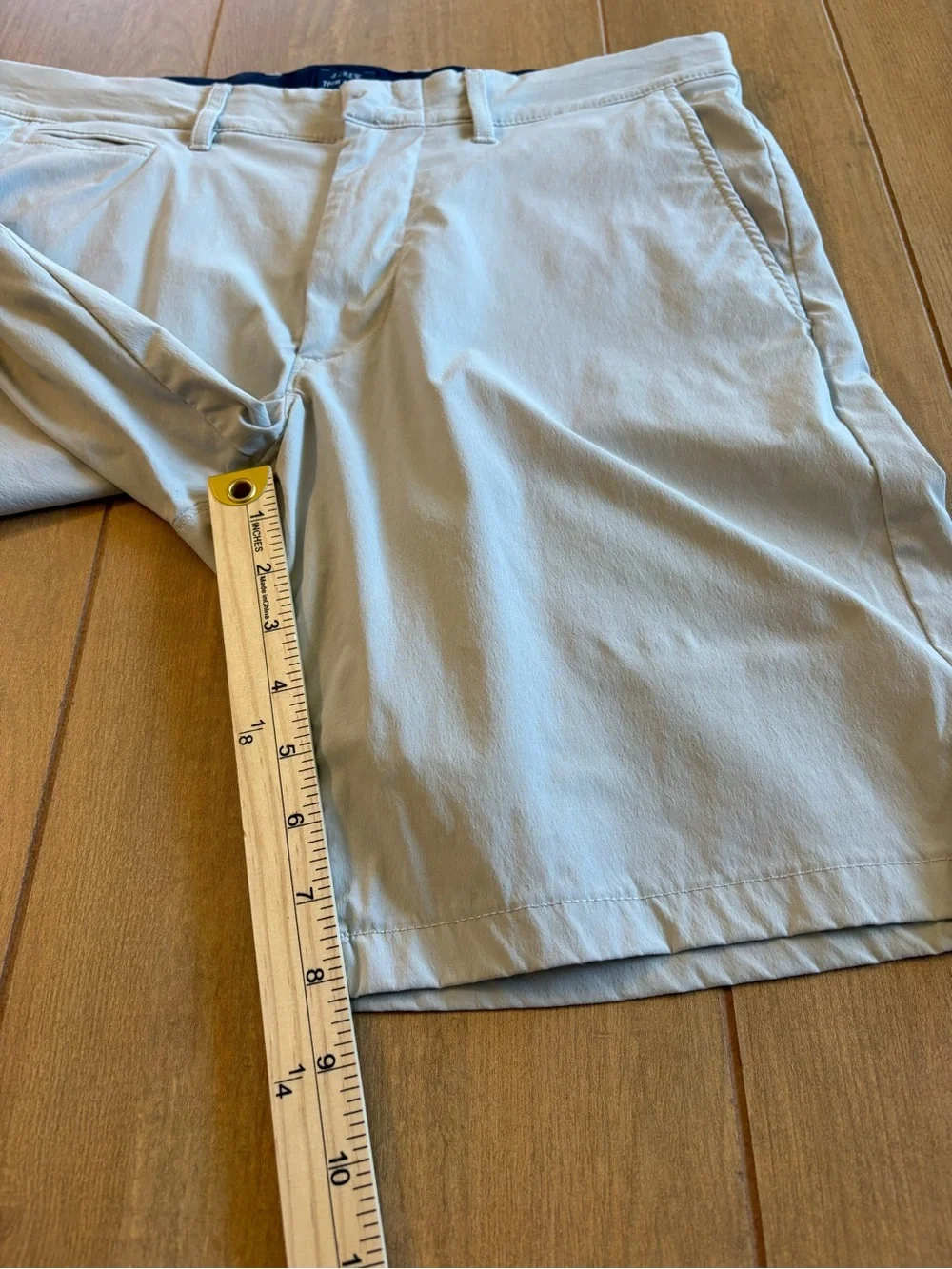 J.Crew Tech Shorts 32 Beige Performance Stretch Golf Casual Travel Lightweight